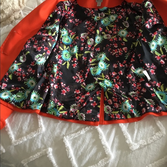 Superb orange jacket with beautiful floral lining. - Picture 3 of 4
